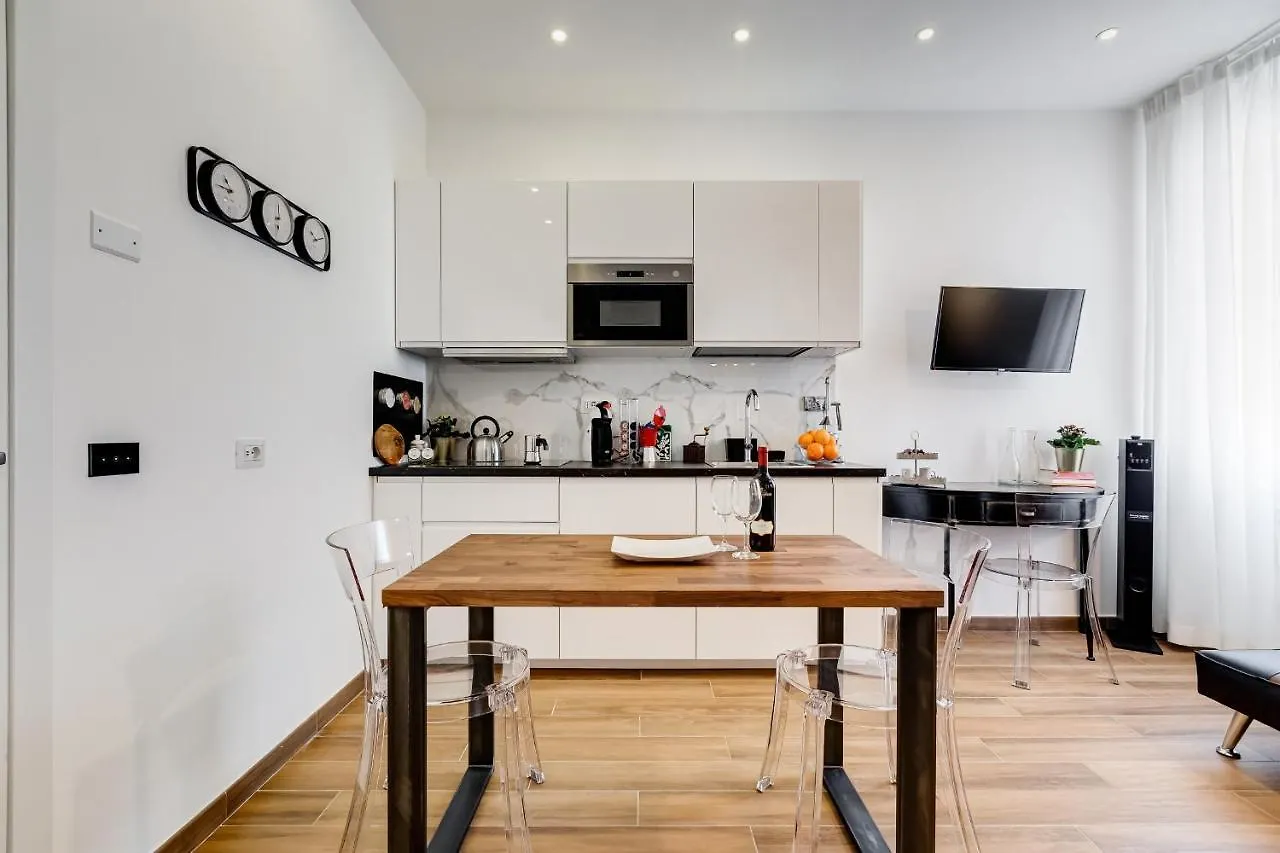 Lovely Loft In The Center Of Rome. Fabrizia